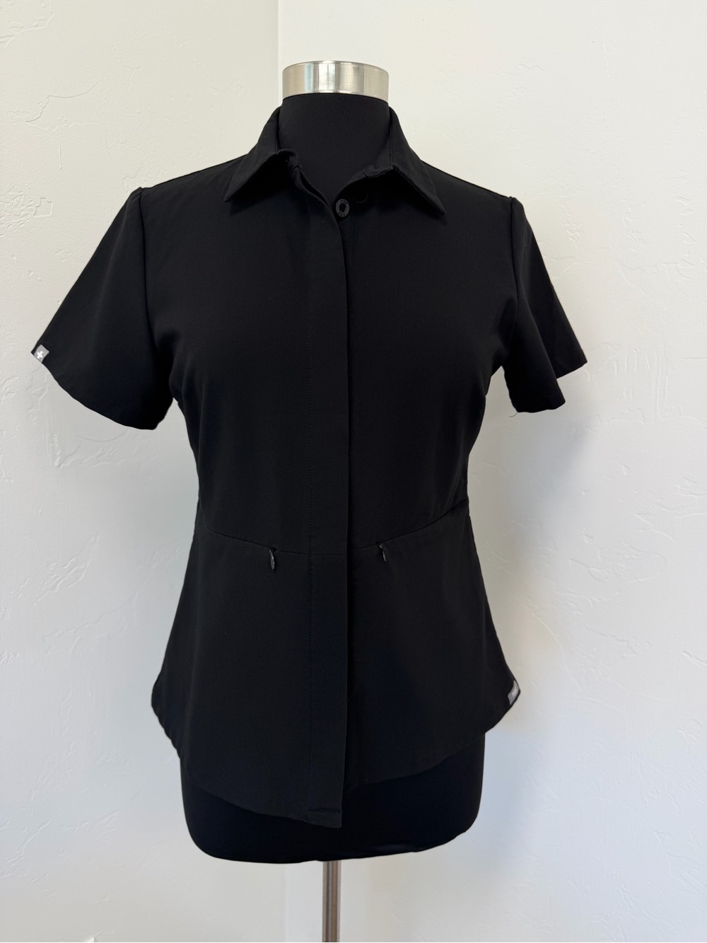 Figs Black Short-Sleeve Button Down Shirt Size S PO 1382